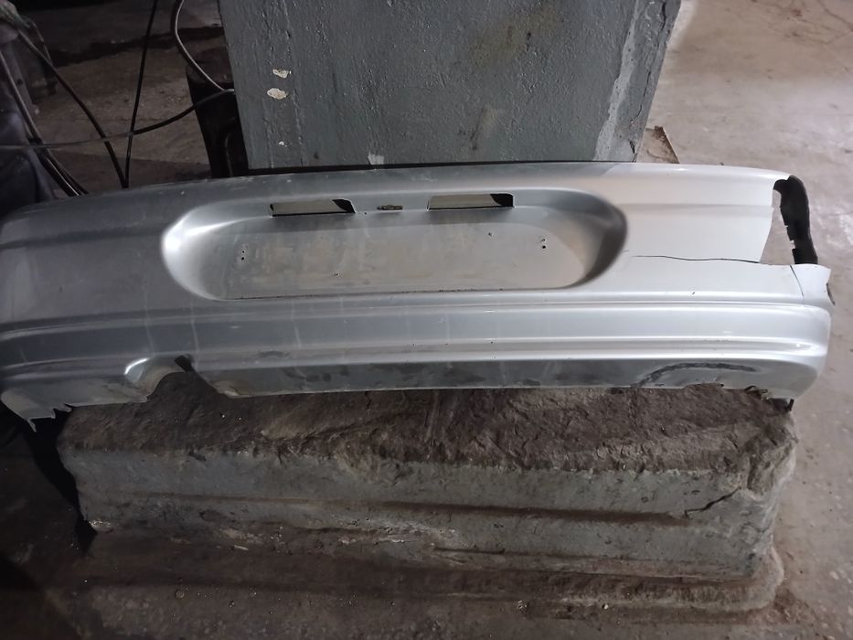 Продам бампер на ваз 2110