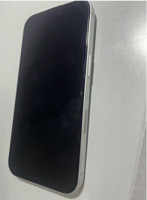 Продам iphone 16 256gb white в идеальном состоянии