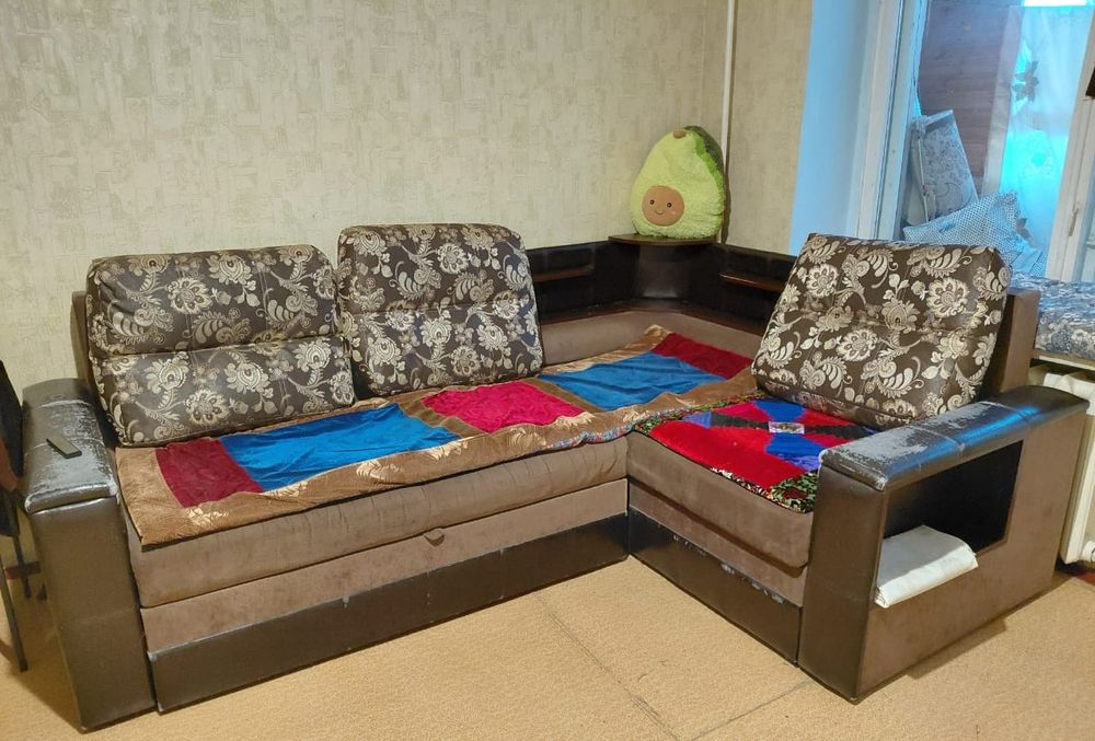 Диван угловой, бу