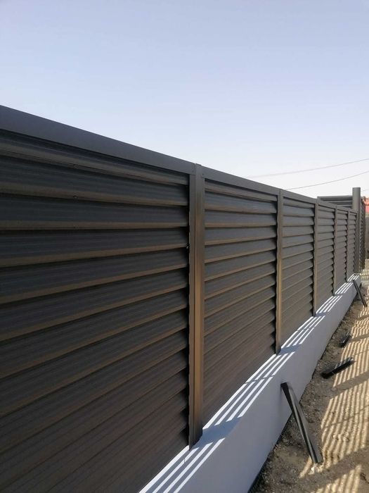 Garduri din sipca metalica, panou stil jaluzele, tabla,plasa bordurata