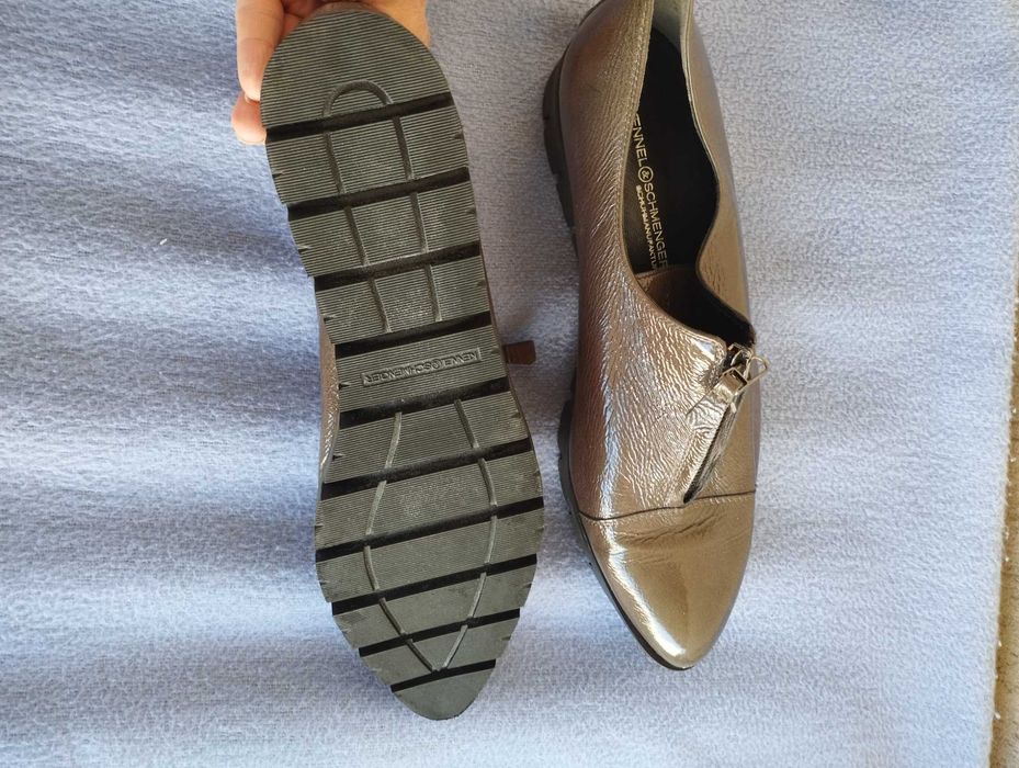 Fin Comfort, Gabor, Kennel & Shemenger и Bär номер 42.