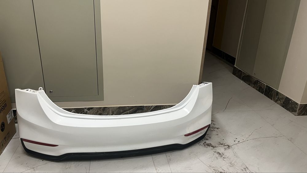 Hyundai accent задний бампер