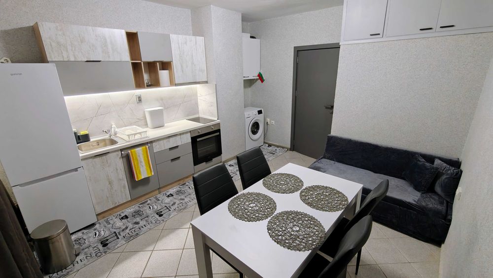 Дава се под наем Четиристаен апартамент в Варна, Левски - 100 кв.м за 900 € - Снимка #9