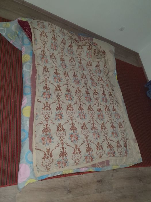 Көрпе төсек сатылады