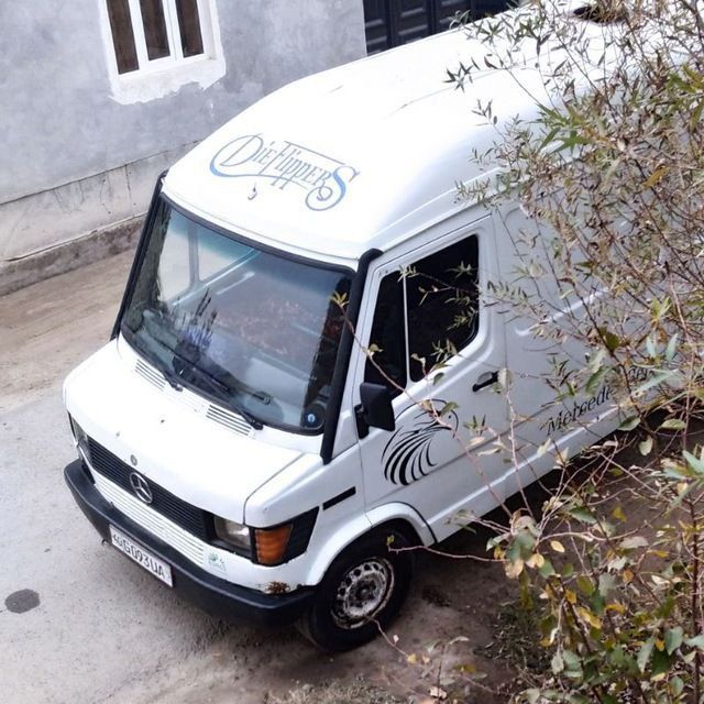 Mers 208D 1992- yil gidravlika mator holatlari choʻtki  Spriter mos ov