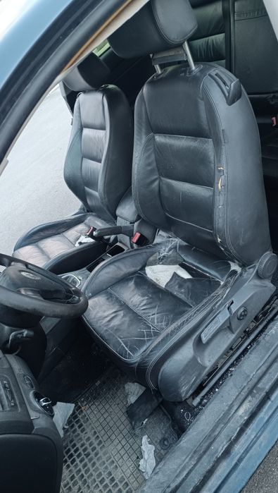 Продавам Голф 5  2.0tdi 140кс BKD 16V на ЧАСТИ