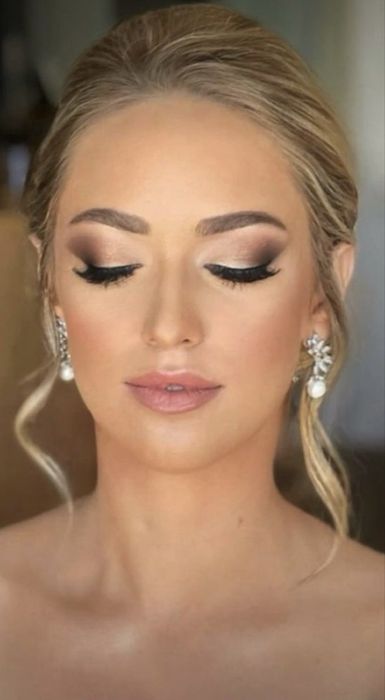 Make-up Artist -120 lei - make-up natural/ sector 3/Auchan Titan