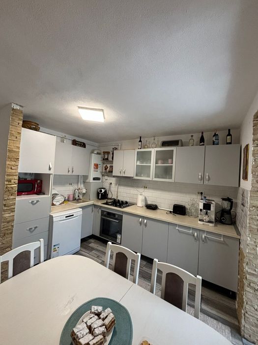 Apartament 2 camere de vânzare- Curtici