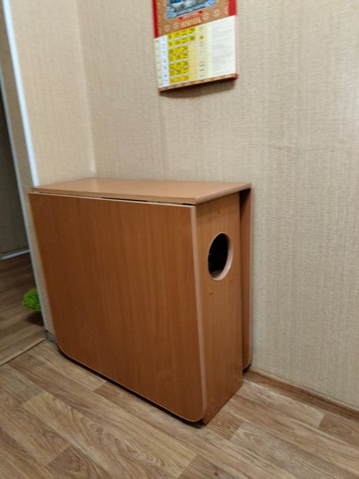 Продам стол-тумбу