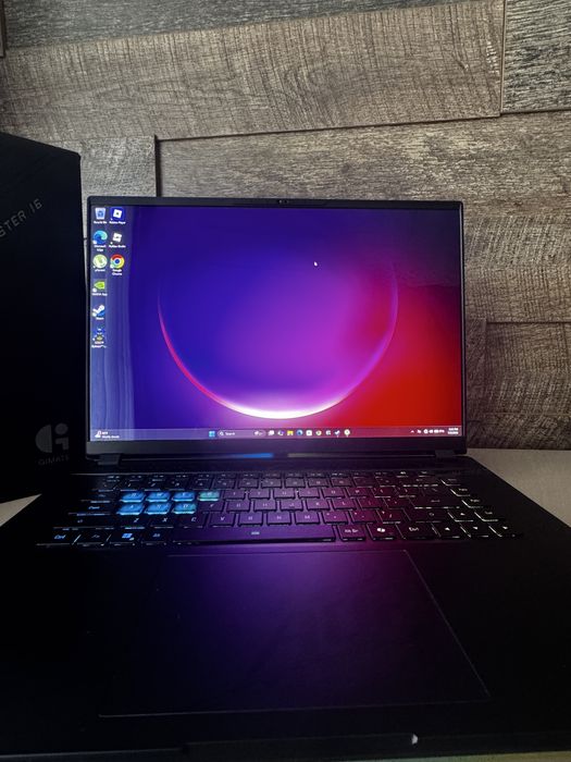 Gigabyte AORUS Master 16 BYH – RTX 5080 16GB | Intel Core Ultra 9 275HX | OLED 240Hz | Ca nou