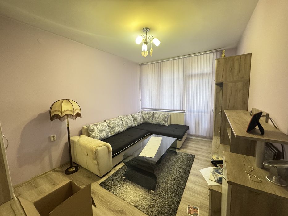 Продава се Тристаен апартамент в Търговище, Запад 1 - 95 кв.м за 1111 €/кв.м - Снимка #1