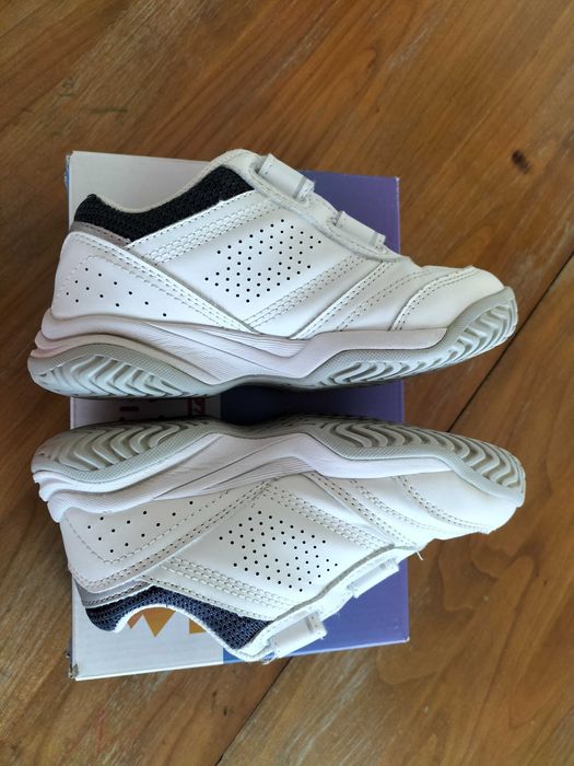 Adidași Lotto mărimea 30 int. 18,5 cm