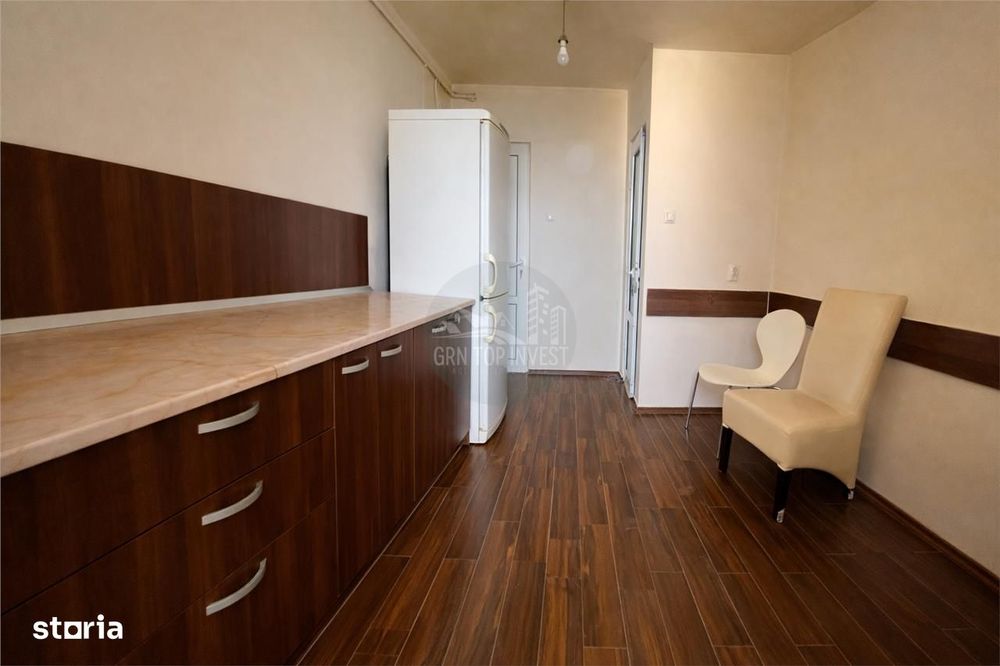 Apartament 3 camere decomandat cu 2 balcoane Bld Mihai Viteazu
