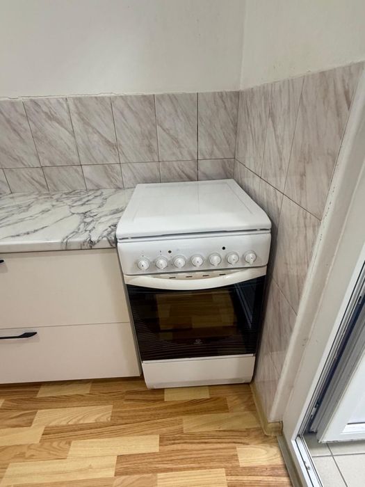 Продам плиту в хорошем состоянии