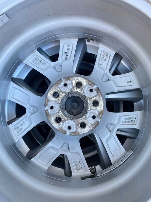 Jante cu anvelope iarna 205 60 R17 Bmw X1 F49 X2 F39 impecabile