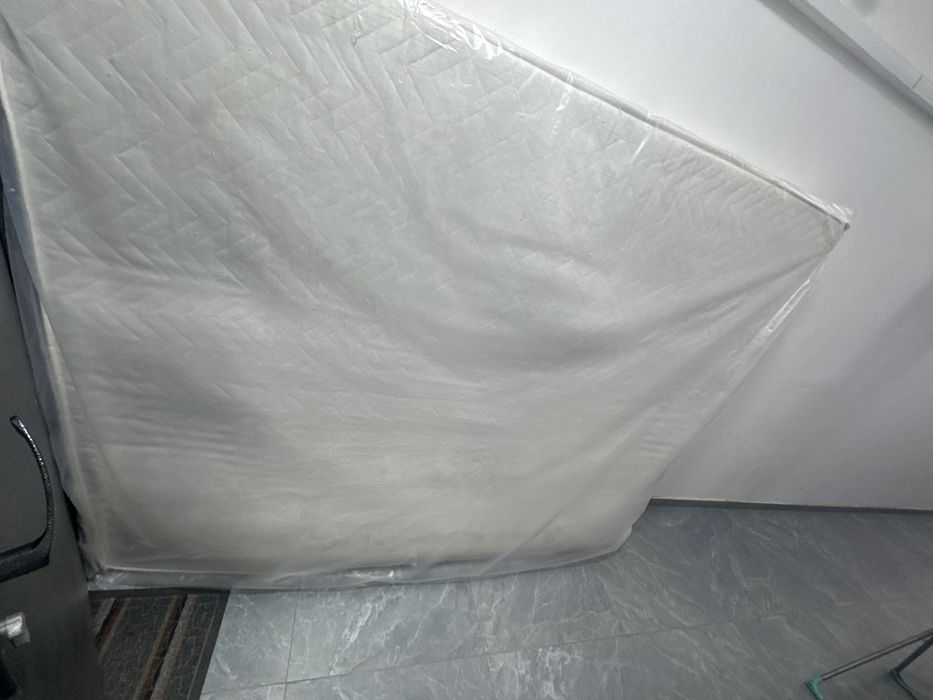 Матрас  160 на 200