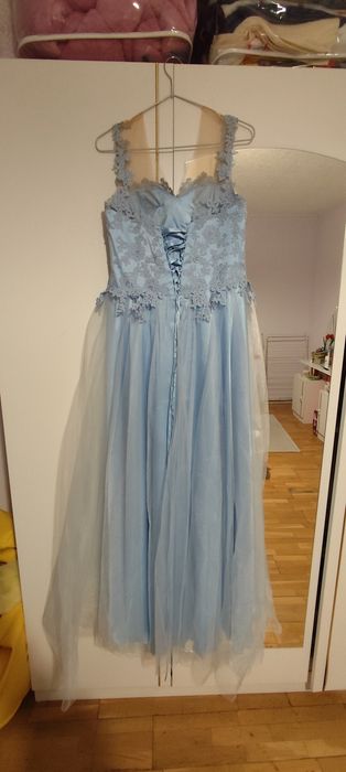 Бална рокля-светло синя