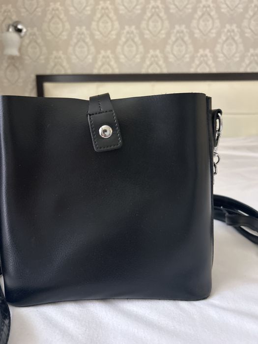 Продам  кожаные сумки недорого