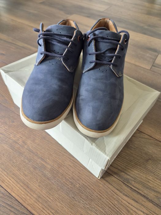 Обувки Clarks, 43 номер