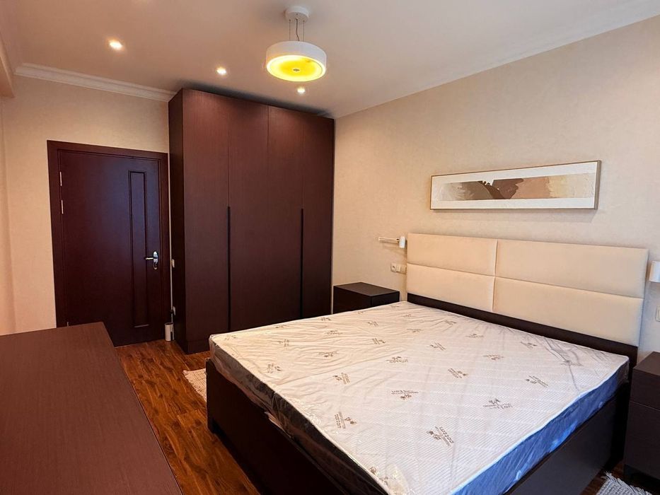 Продается 2х комнатная квартира, ор-р: Улица Бабура, 62м²