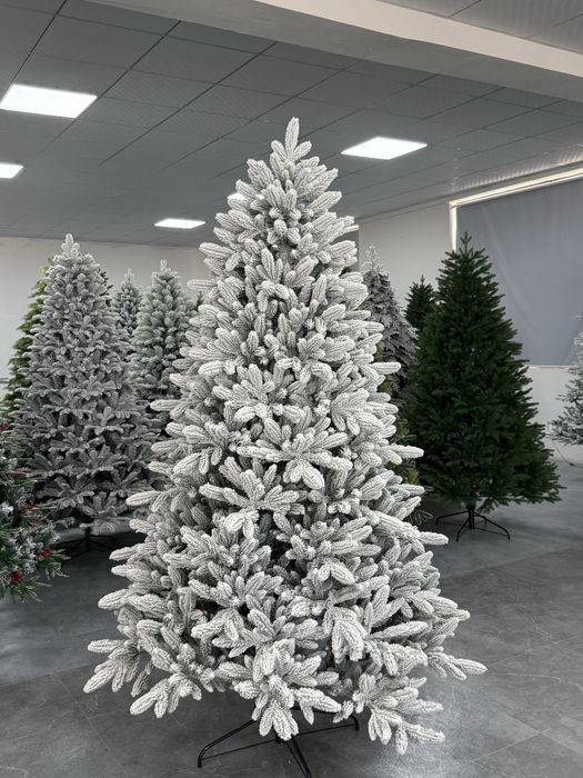 Ёлка новогодняя, зеленая литая хвоя, снежная ёлка/ елка