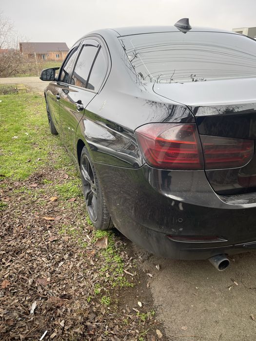 Dezmembrez bmw f30 nu mai e dispobila capota