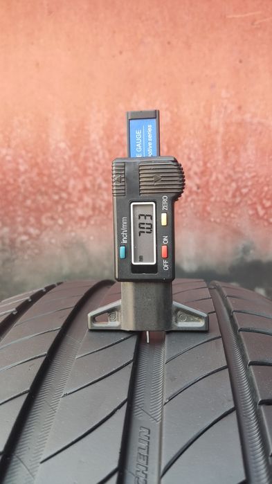 1брой лятна гума 235/45/18 Michelin Primacy 4 
dot0724
7+mm