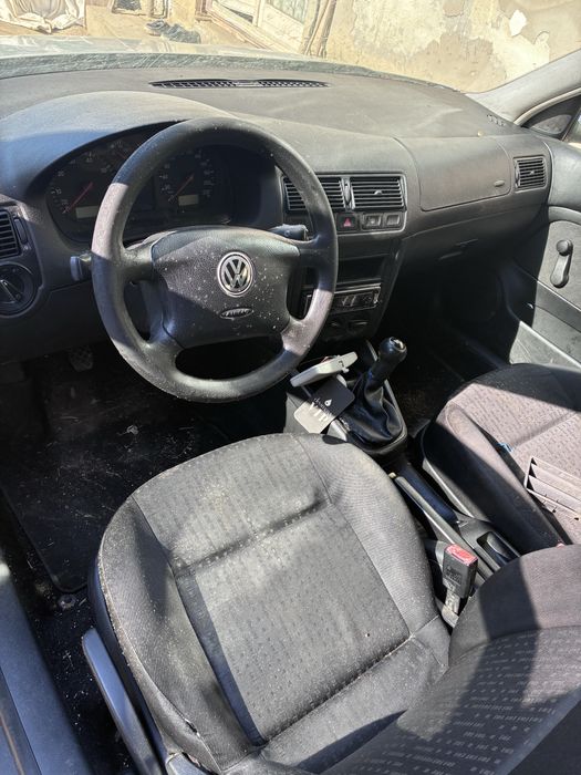 Vand golf 4 1.4 benzina radiat