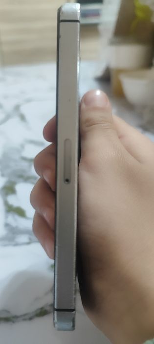 Айфон 5 работает