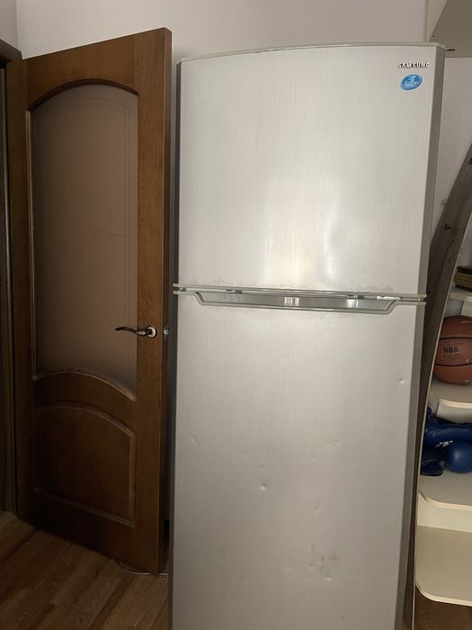 Холодильник SAMSUNG