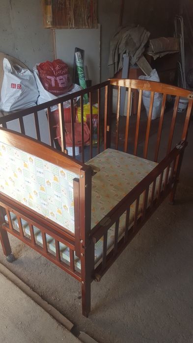 Продается манеж для иалышей