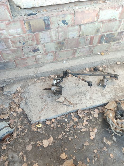 Запчасти на ниву 21213