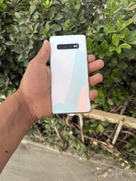 Samsung S10+ dastavka bor
