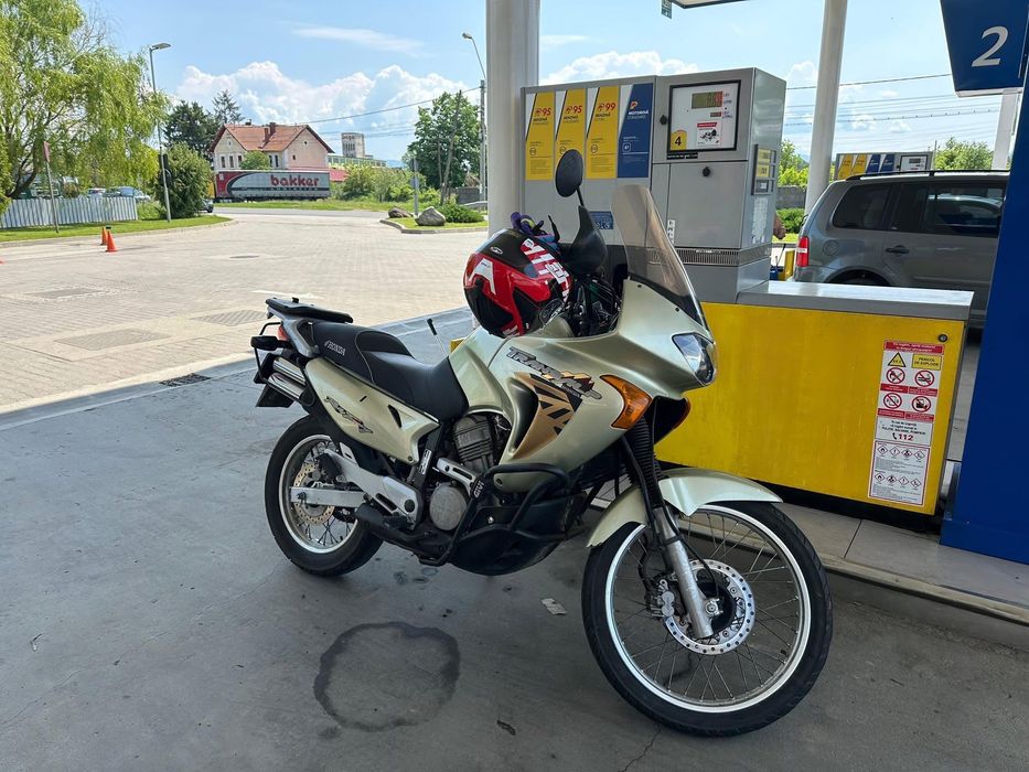 Motocicleta Honda Transalp