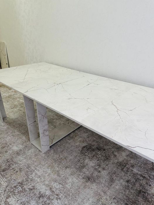 Продаю стол трансформер новый