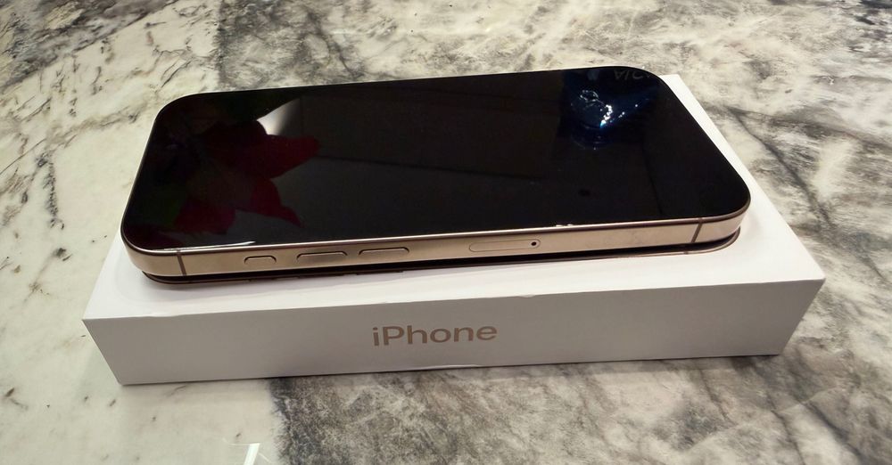 iPhone 16 Pro 256 GB Desert Titanium Impecabil