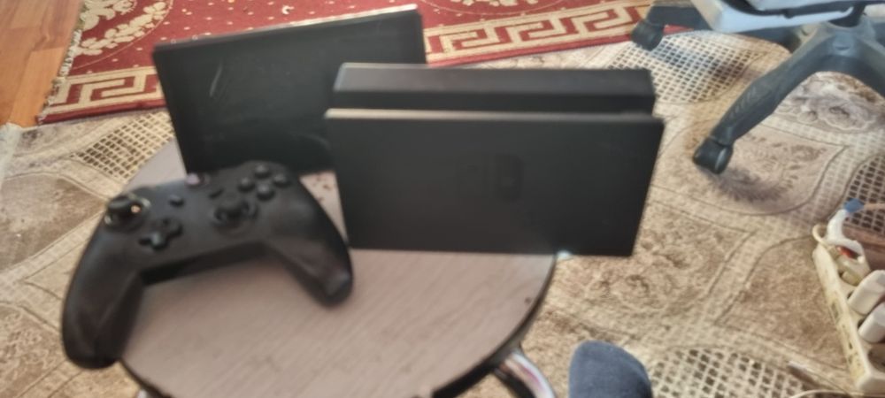 Vand nintendo switch moda cu cip