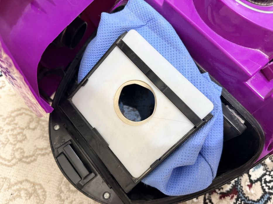 Продам на запчасти пылесос Техномир