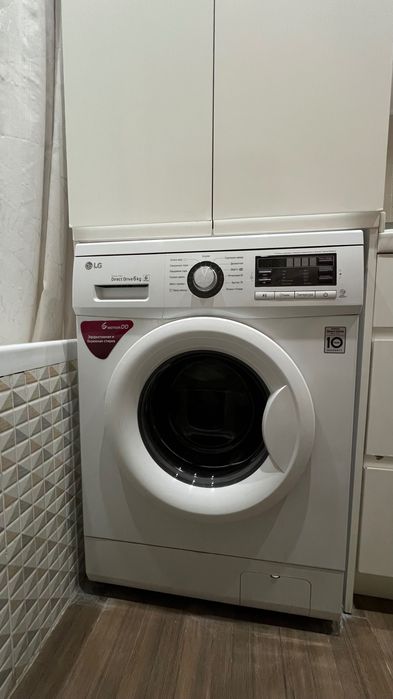 Продам стиральную машину LG