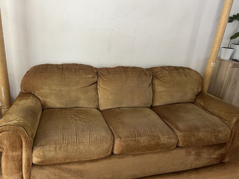 Продам диван юса