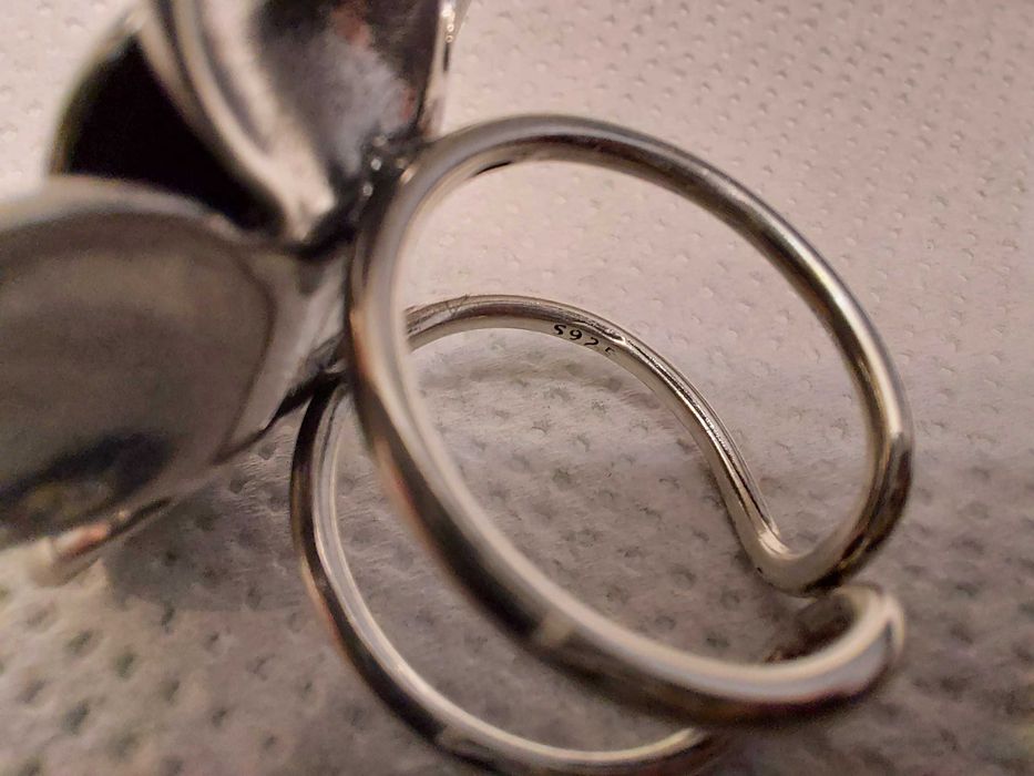 Красив, масивен пръстен