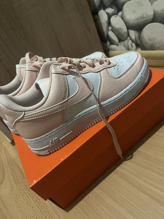 Маратонки   Nike