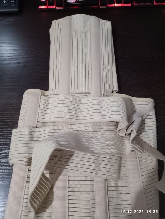 Карсет, коректор осанки грудь поисница