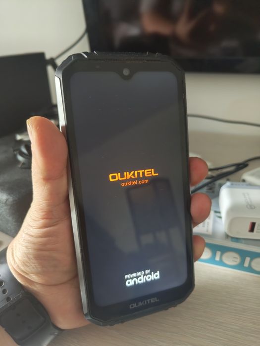 Oukitel WP6 Rugged (10.000 mAh) – Pentru piese sau recondiționat