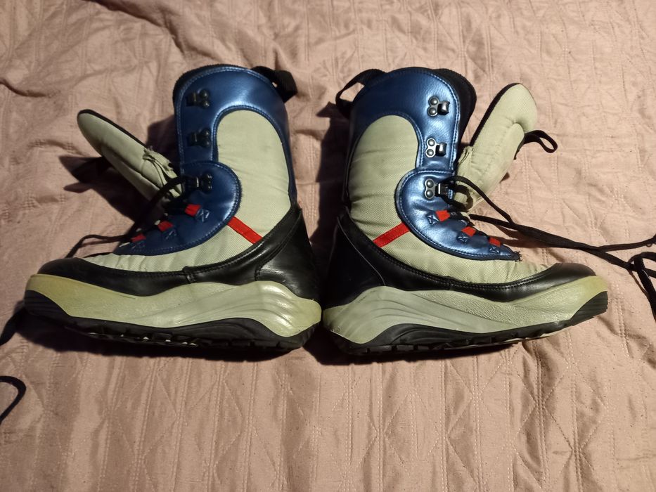 Vand bocanci boots  snowboard copii