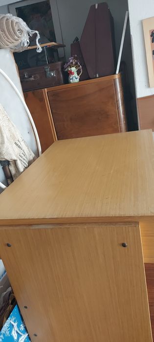 Бюро ученическо неизползвано