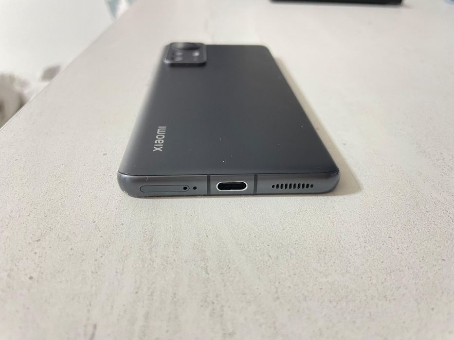 Продам Xiaomi 12