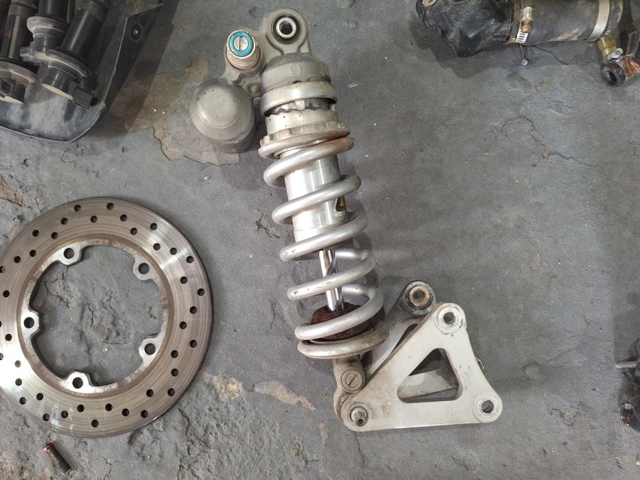 Yamaha R1 Rn12 2006г на части!