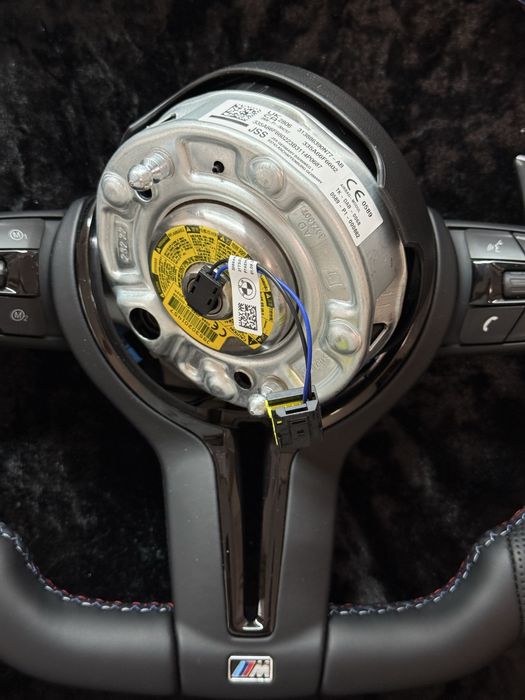 Volan tesit negru BMW M Sport Padele E60 E90 F10 F30 F32 F36 F15 F16