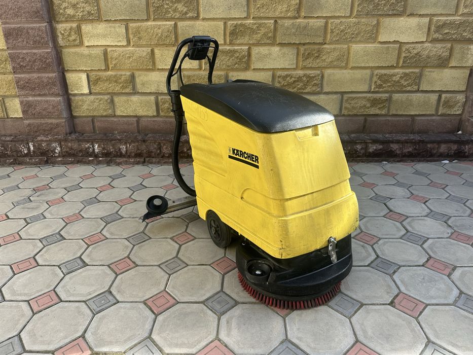 Поломоечная машина Karcher BD 530